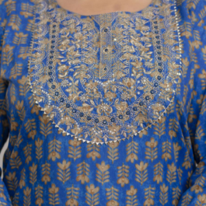 Alternative view of Women Plus Size Floral Printed Straight Kurta